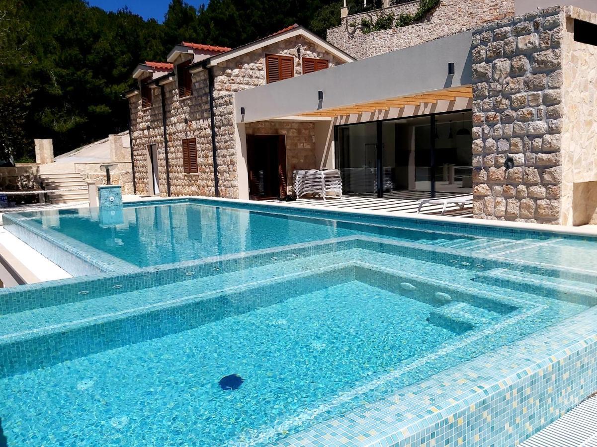 Beachfront Villa Brulupes In Secluded Bay Konstari Екстериор снимка