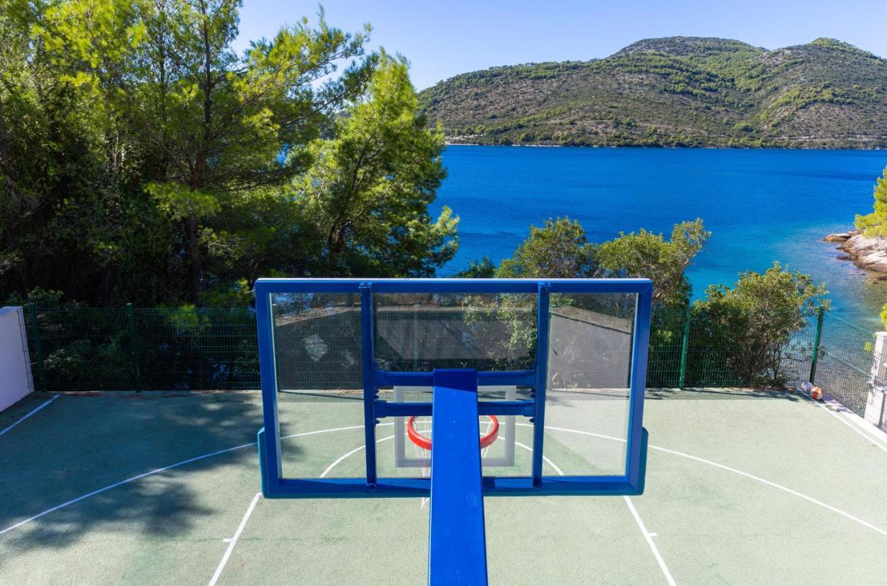 Beachfront Villa Brulupes In Secluded Bay Konstari Екстериор снимка